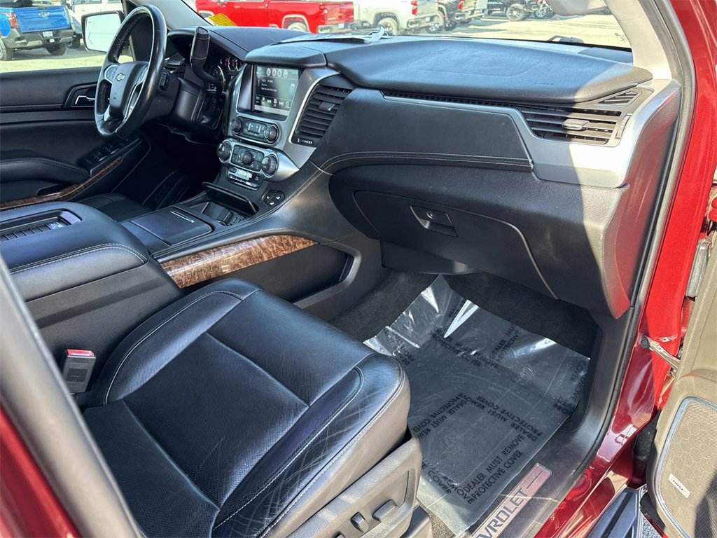 Used 2017 Chevrolet Suburban Premier image 30