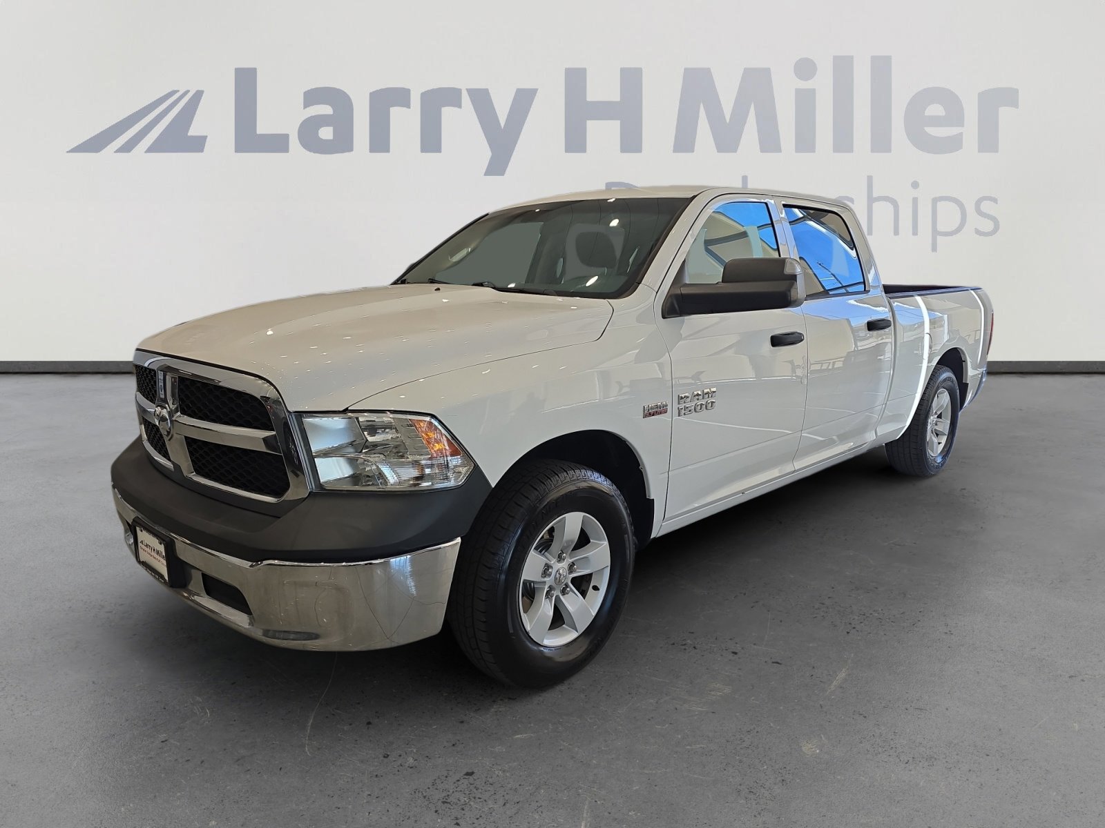 Used 2018 RAM 1500 Tradesman w/ Popular Equipment Group image 1