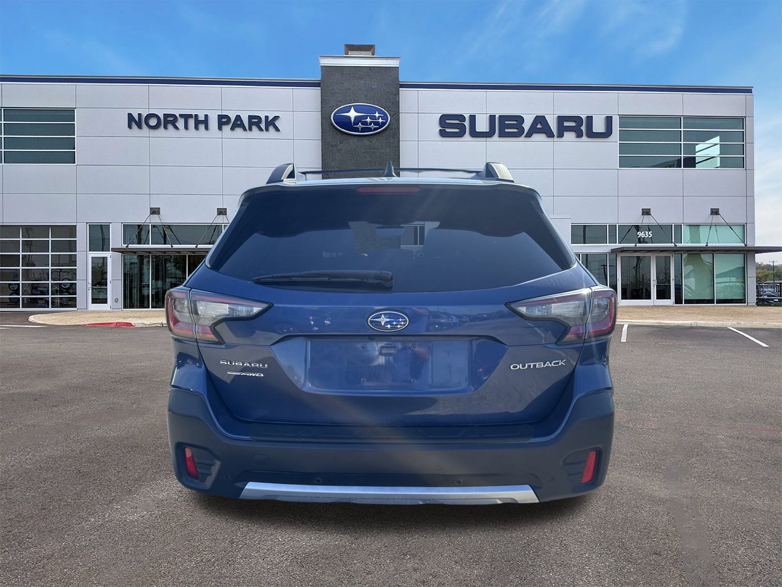 Used 2021 Subaru Outback Limited w/ Popular Package #2 image 4