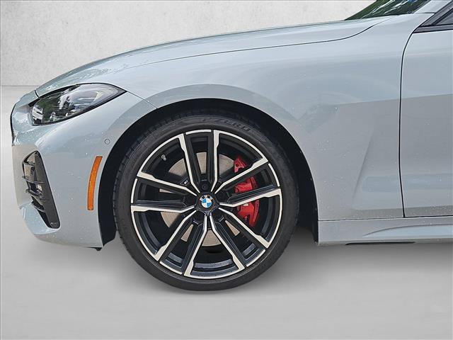 Used 2024 BMW 430i Coupe w/ M Sport Package RWD image 18