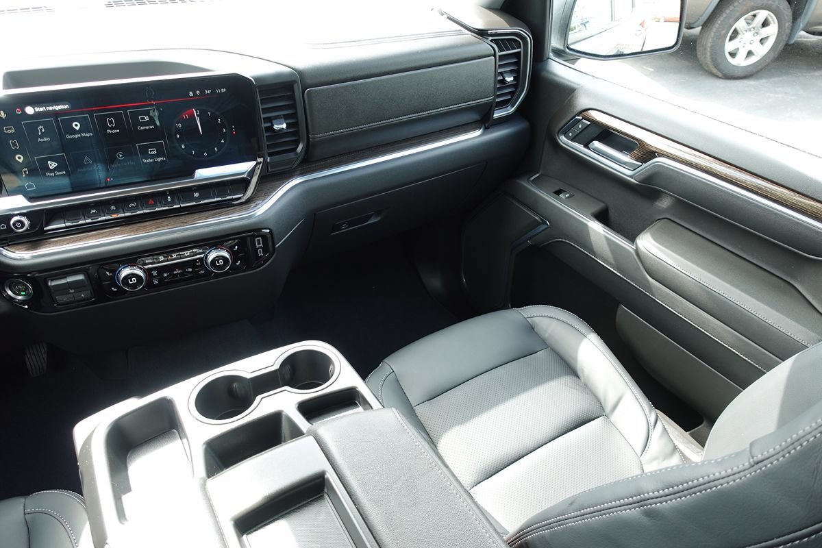 Used 2025 GMC Sierra 1500 Elevation AWD/4WD image 41