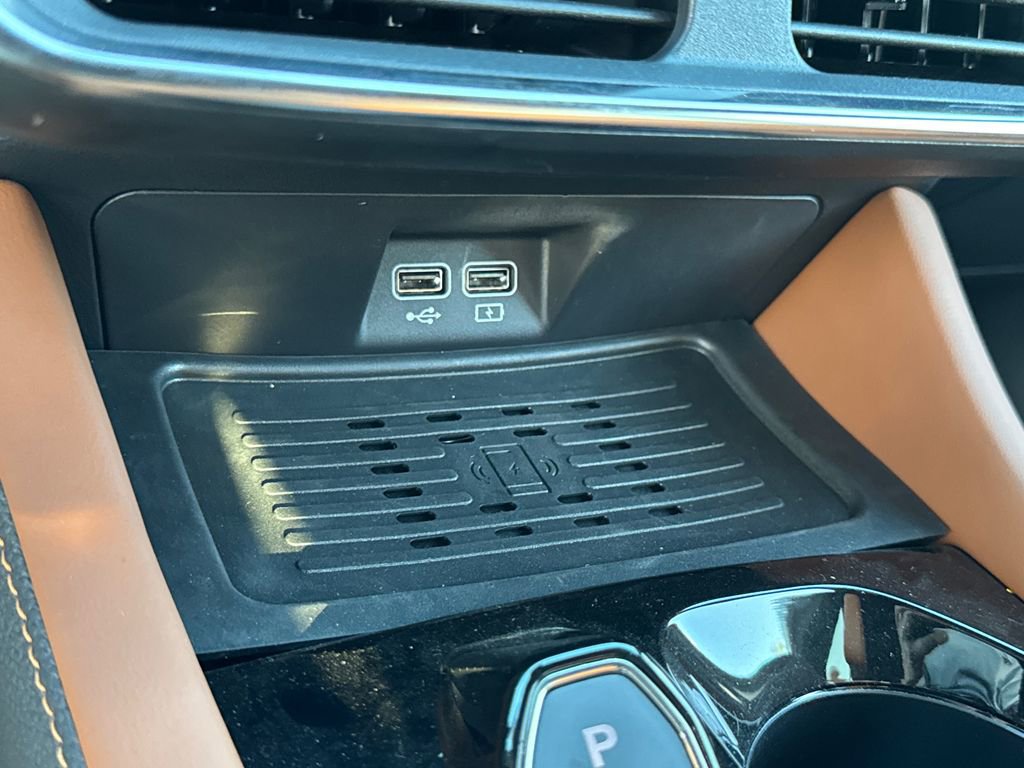 New 2025 VinFast VF 8 Plus AWD/4WD image 29