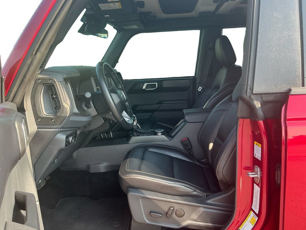 Used 2025 Ford Bronco Badlands AWD/4WD image 14