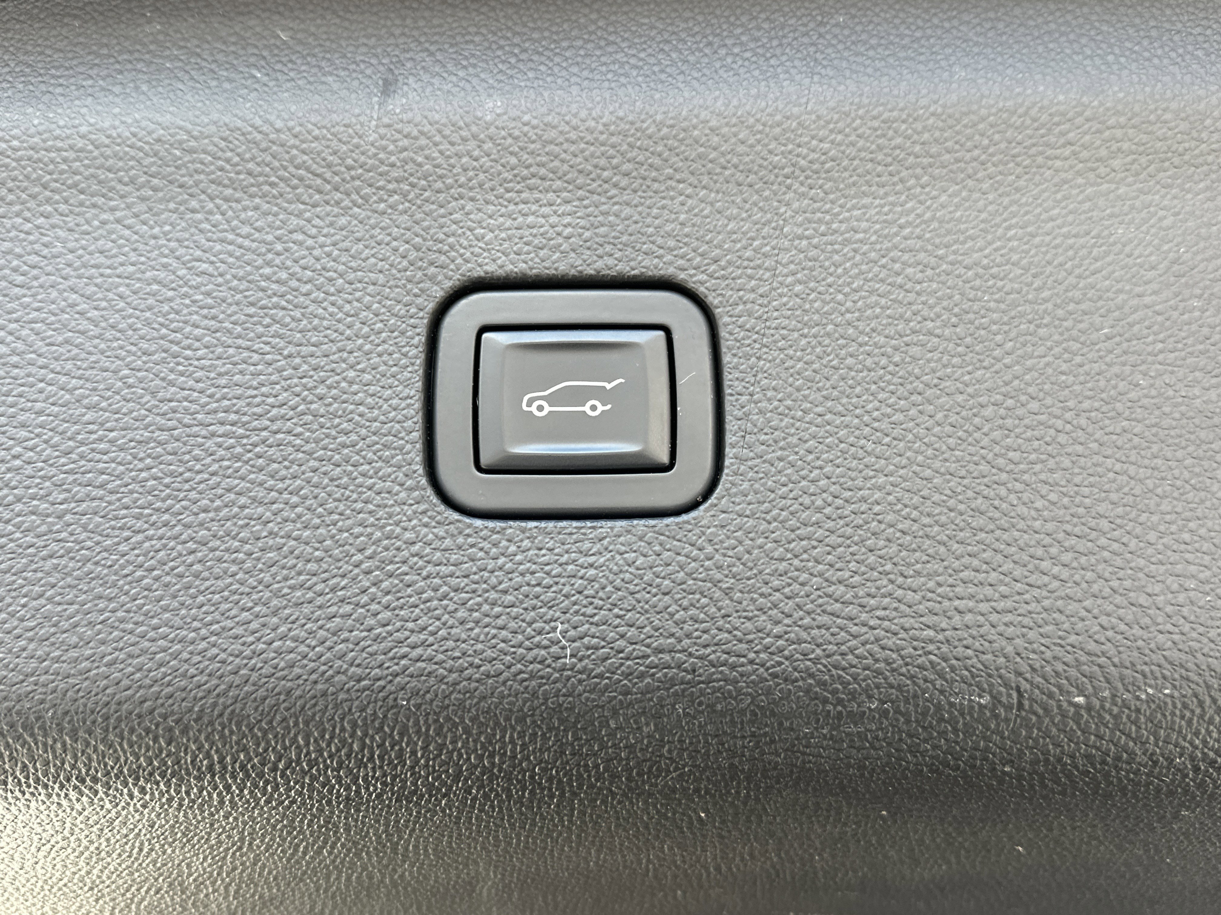 Used 2018 Buick Enclave Avenir w/ Avenir Technology Package image 15