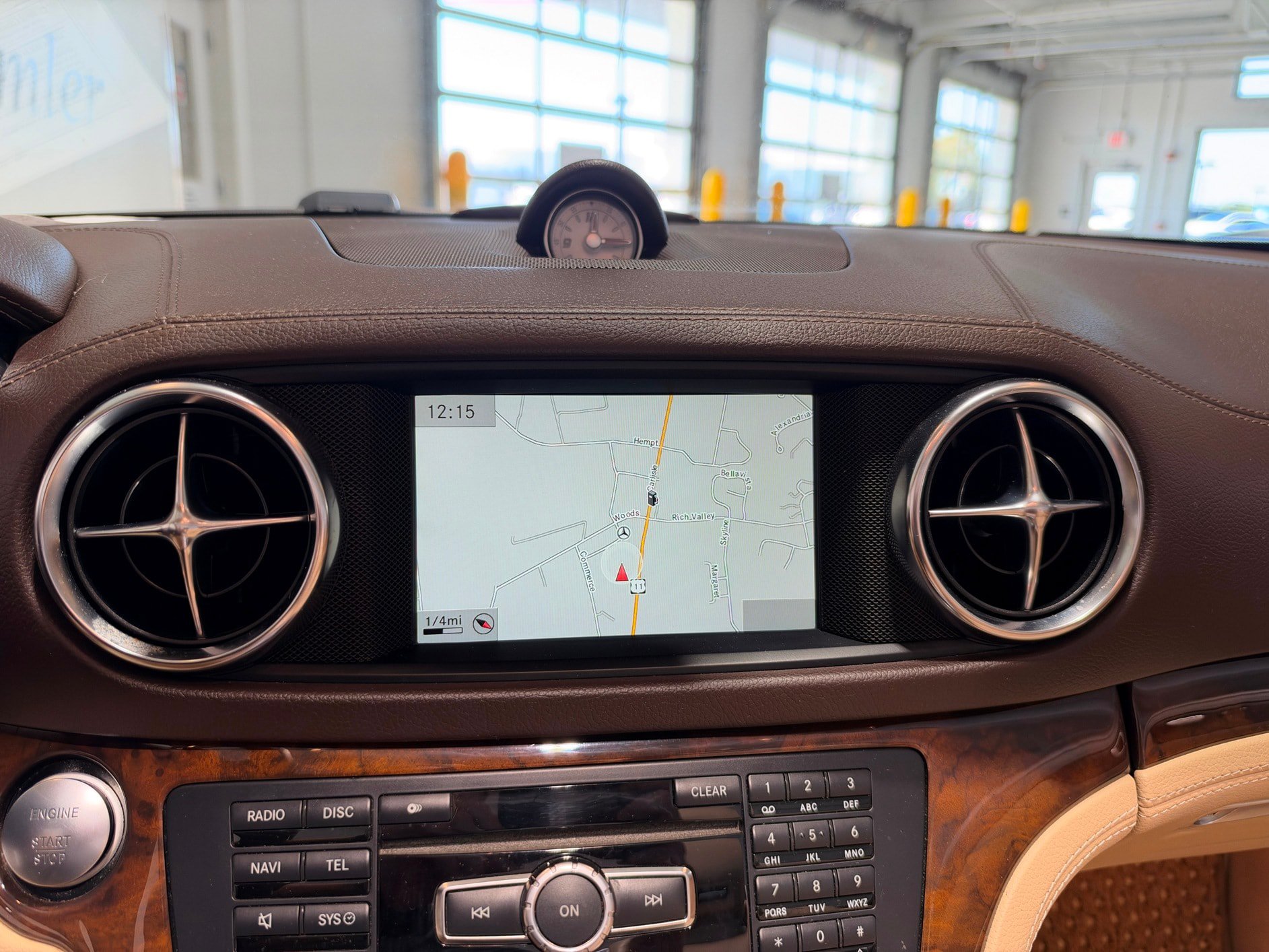 Used 2014 Mercedes-Benz SL 550 image 8