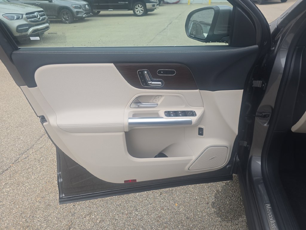 New 2026 Mercedes-Benz GLA 250 4MATIC image 10