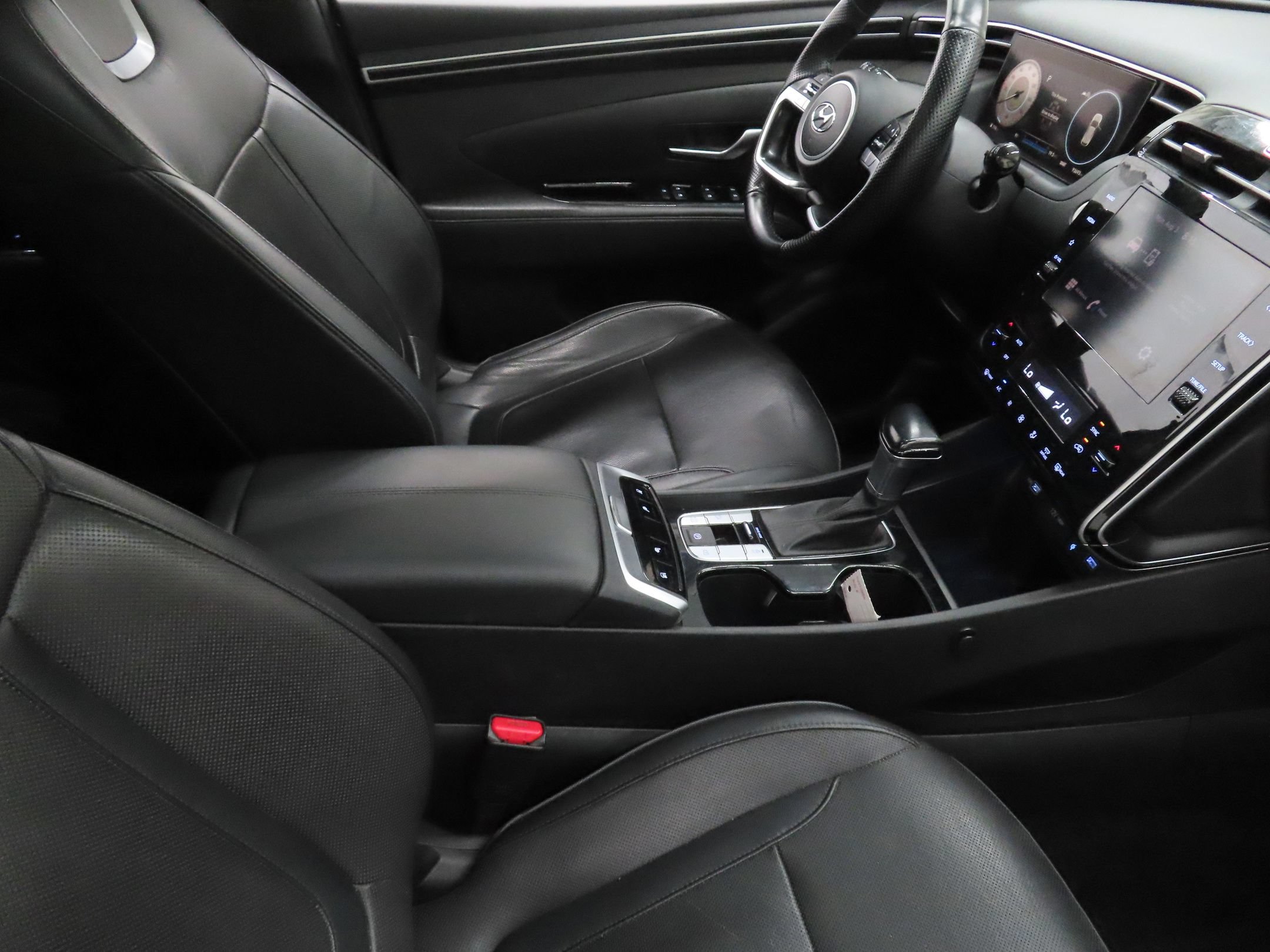 Used 2022 Hyundai Tucson SEL w/ Convenience + Premium Package FWD image 26