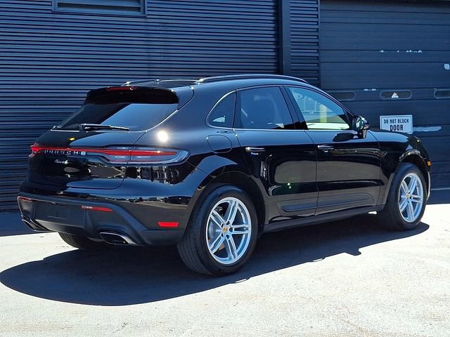Certified 2023 Porsche Macan Turbo AWD/4WD image 7