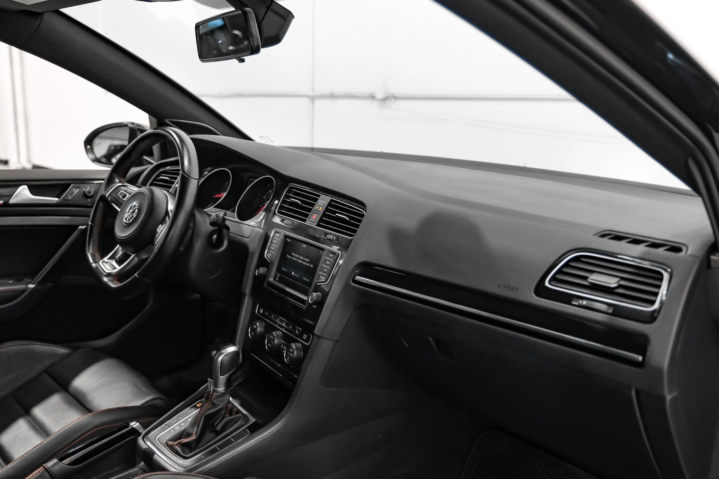 Used 2017 Volkswagen GTI Autobahn FWD image 17