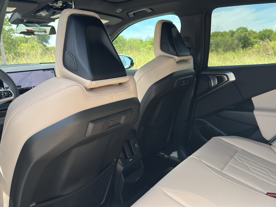 New 2026 BMW X3 xDrive30 w/ M Sport Package AWD/4WD image 14