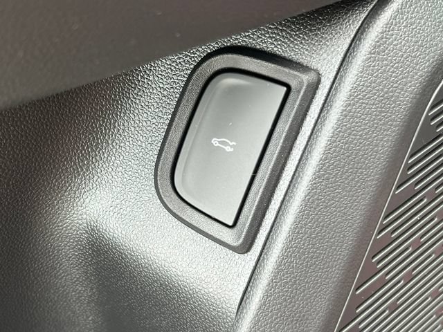 New 2027 Chevrolet Equinox RS w/ Safety and Technology Package AWD/4WD image 14