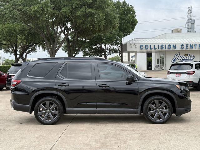 Used 2025 Honda Pilot Sport image 3