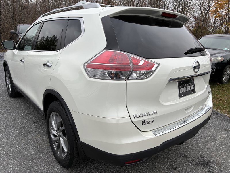 Used 2015 Nissan Rogue SL w/ SL Premium Package image 4