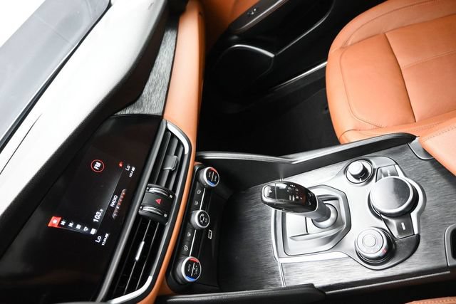 Used 2019 Alfa Romeo Giulia RWD image 24