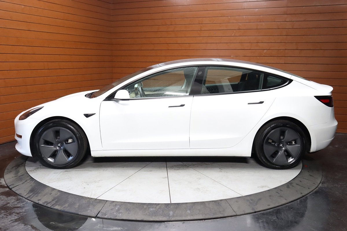 Used 2023 Tesla Model 3 Standard Range RWD image 17