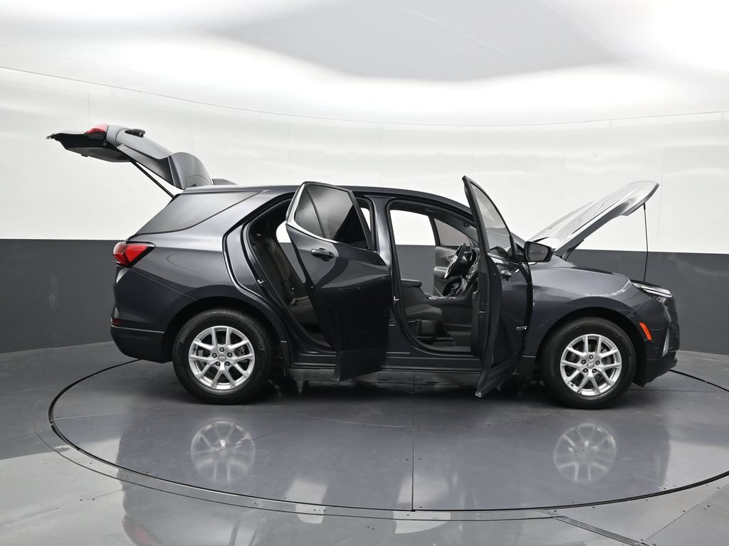 Used 2023 Chevrolet Equinox LT FWD image 32