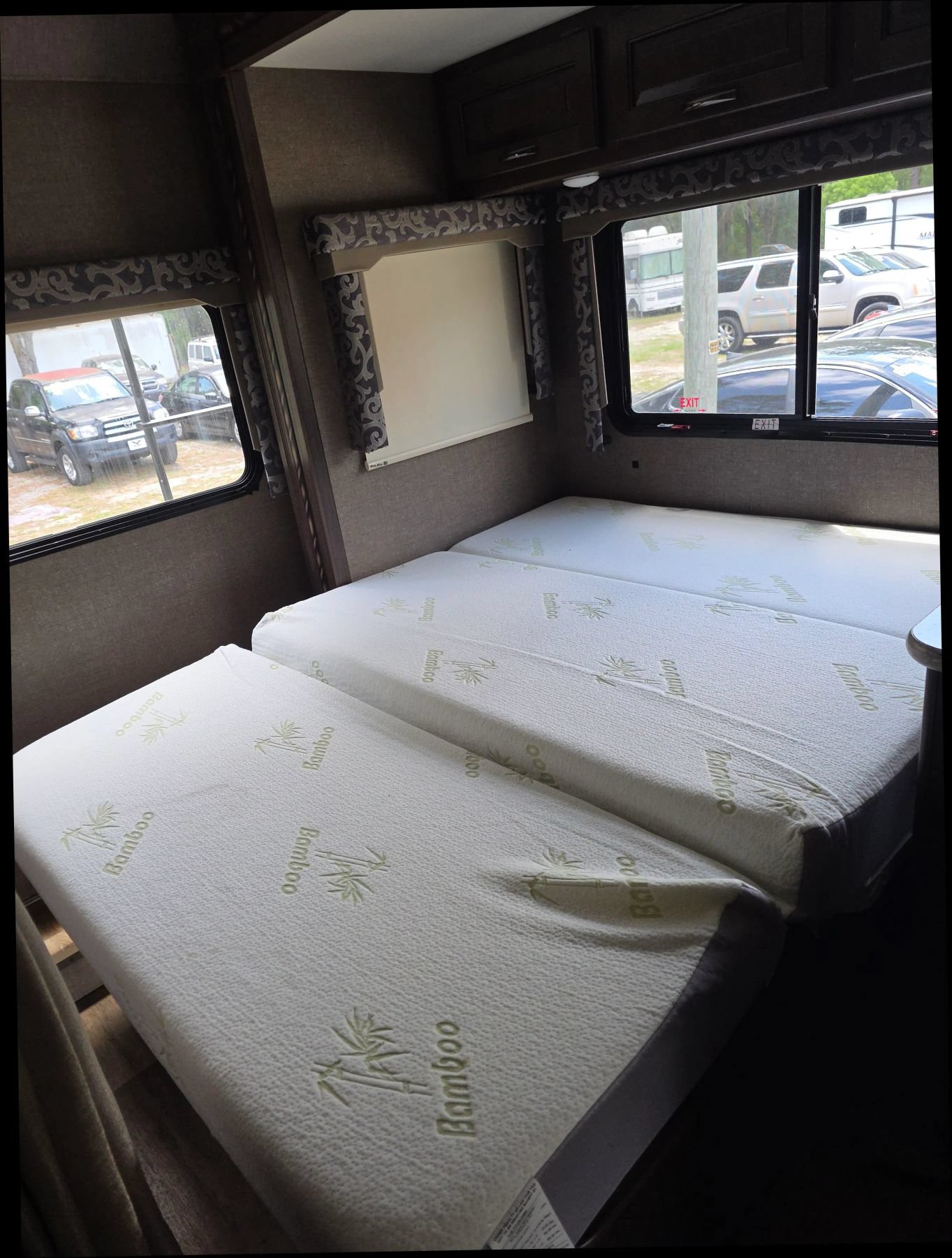Used 2016 Mercedes-Benz Sprinter 3500 image 12