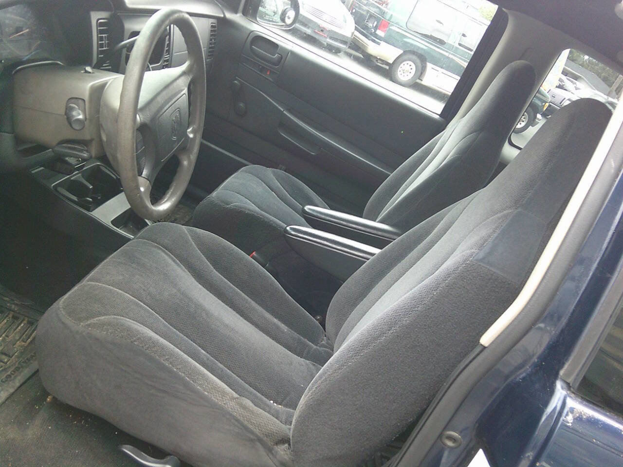 Used 2004 Dodge Dakota 4x4 Club Cab w/ Tire & Handling Group image 6