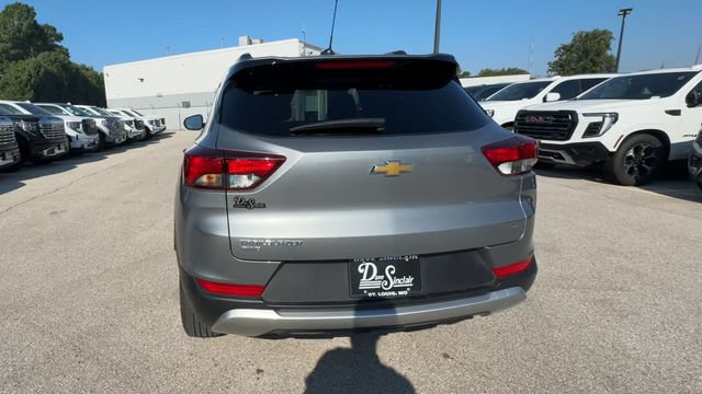 Used 2023 Chevrolet TrailBlazer LT AWD/4WD image 8