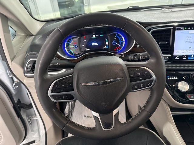 Used 2023 Chrysler Pacifica Limited FWD image 29