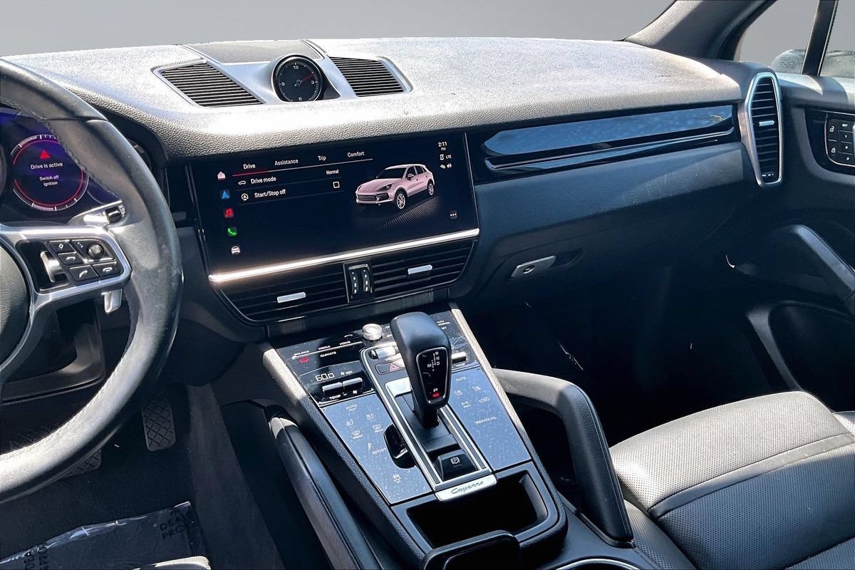 Used 2022 Porsche Cayenne AWD/4WD image 9