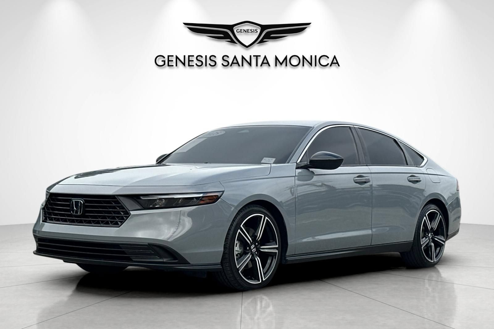 Used 2025 Honda Accord Sport image 9