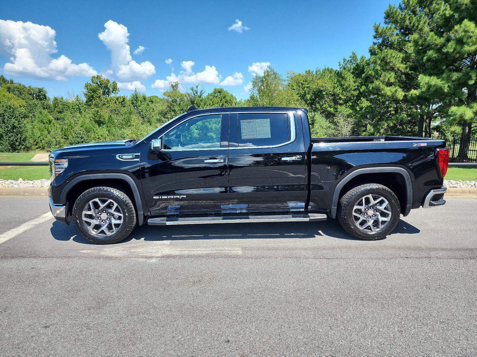 Certified 2025 GMC Sierra 1500 SLT w/ SLT Premium Plus Package AWD/4WD image 2