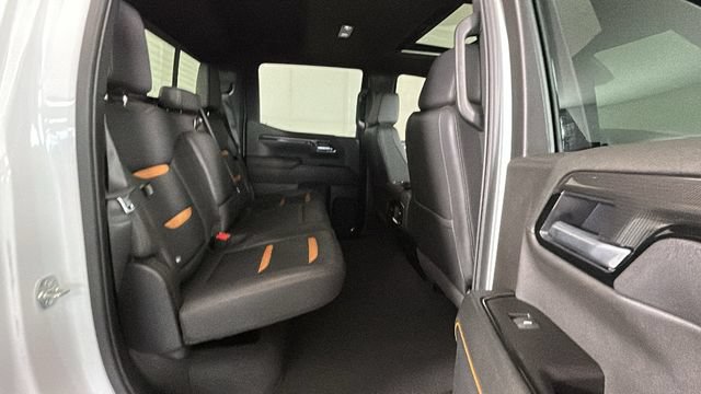 Used 2025 GMC Sierra 1500 AT4 w/ AT4 Premium Package AWD/4WD image 29