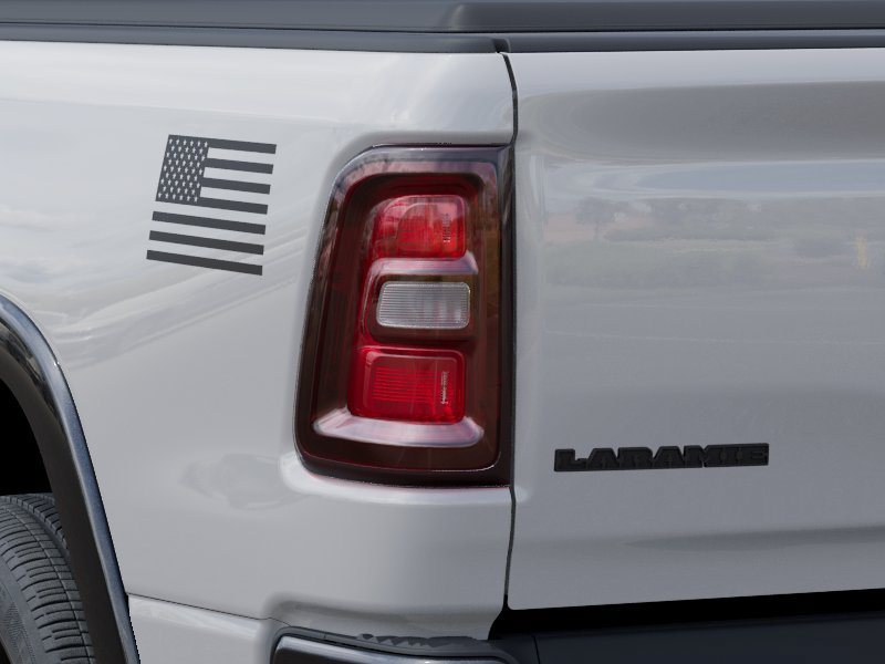 New 2026 RAM 1500 Laramie AWD/4WD image 9