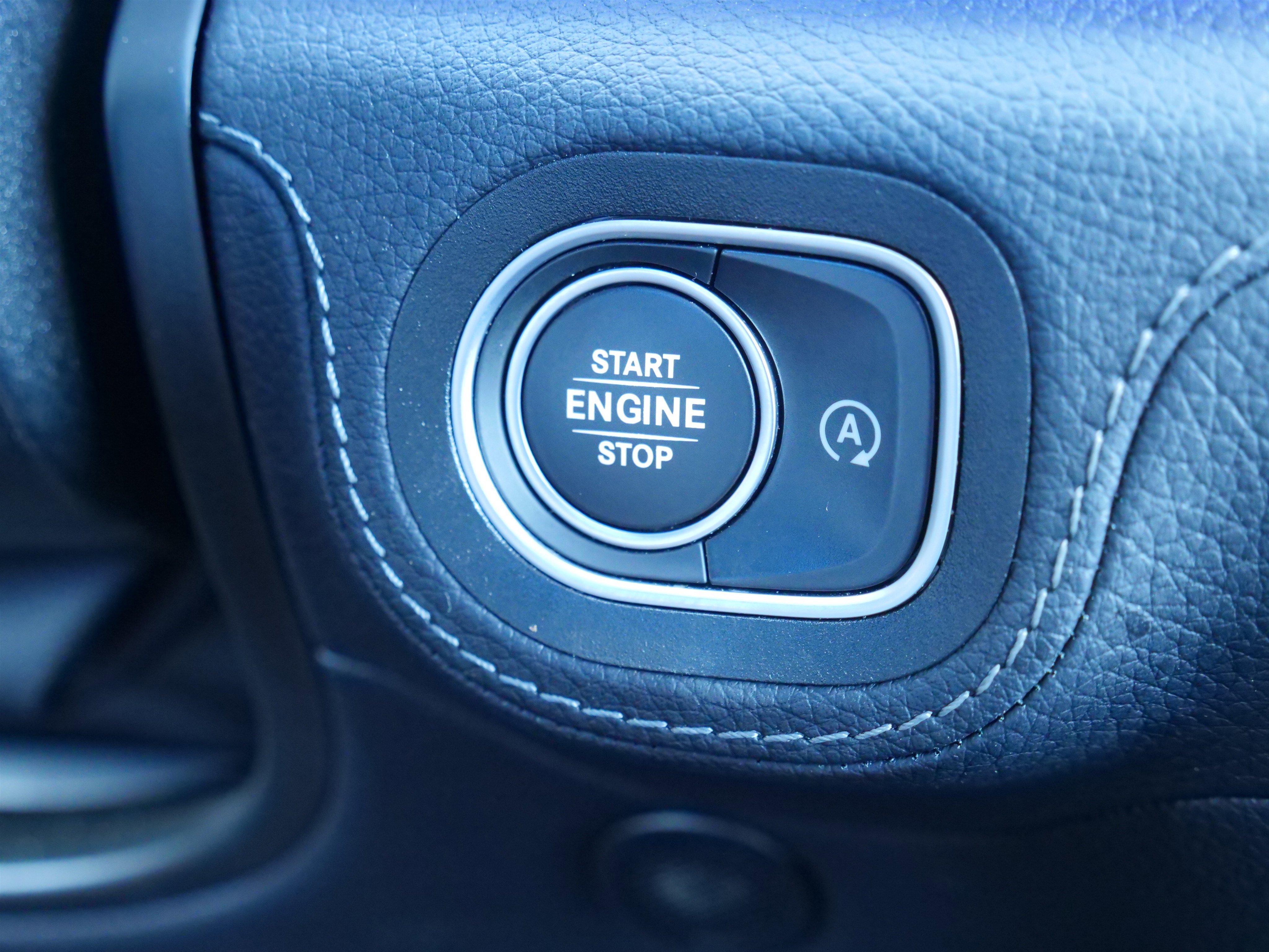 Used 2024 Mercedes-Benz GLE 350 4MATIC image 25