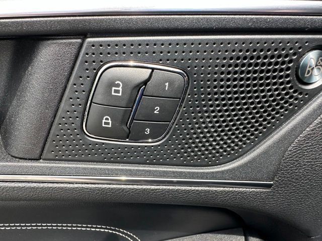 Used 2022 Ford Edge Titanium w/ Equipment Group 301A AWD/4WD image 26