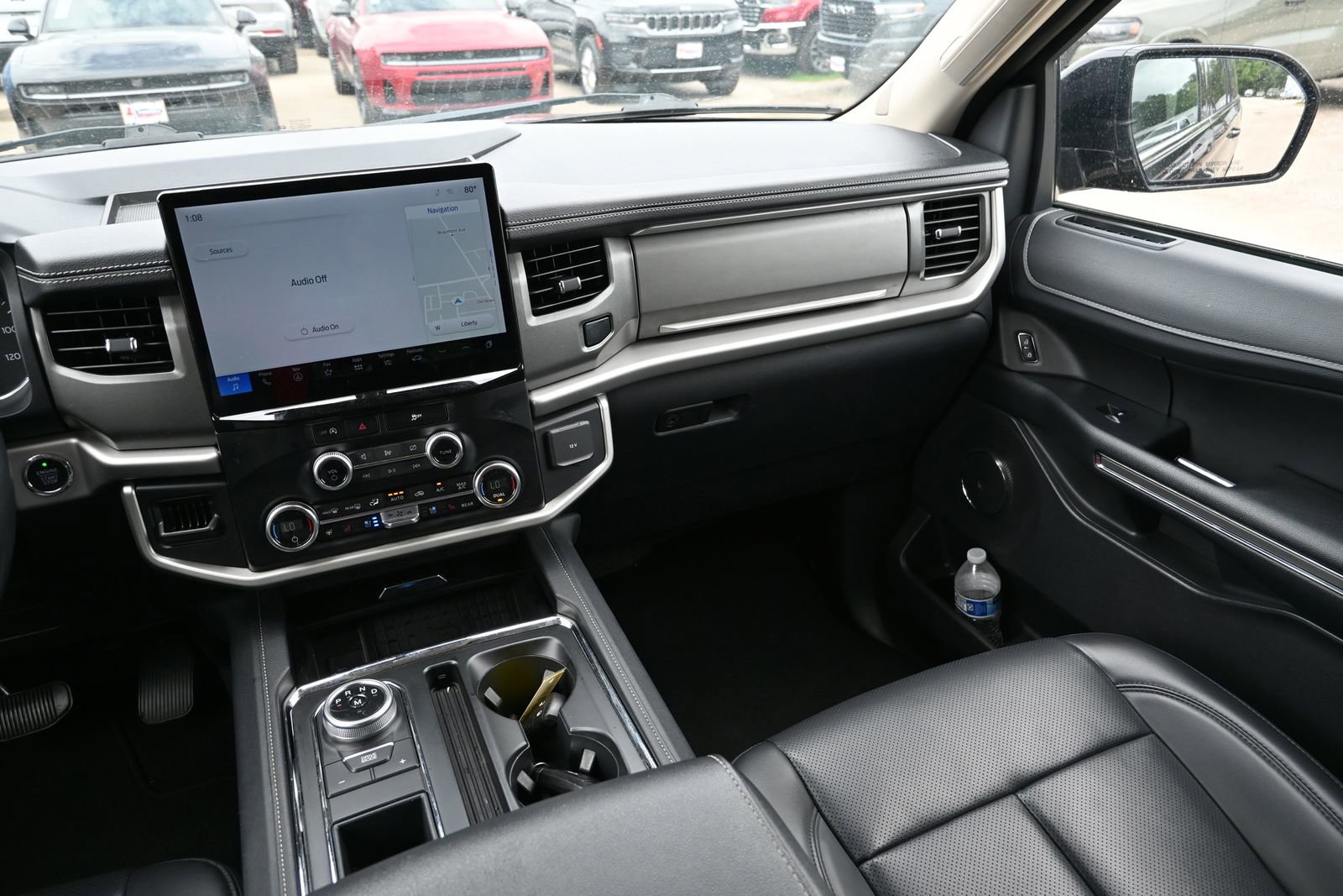 Used 2024 Ford Expedition XLT RWD image 27