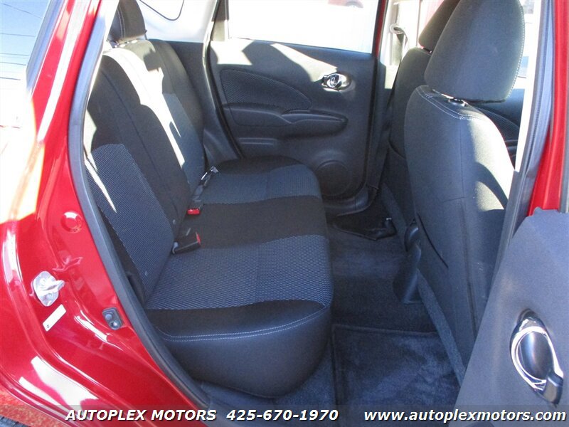 Used 2015 Nissan Versa Note SV FWD image 13
