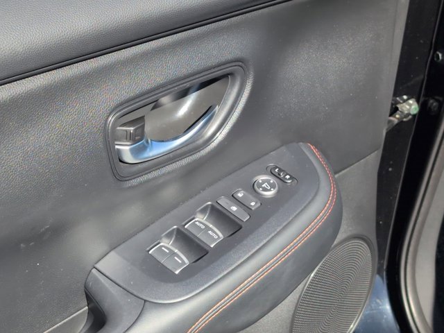 Used 2025 Honda HR-V Sport image 13