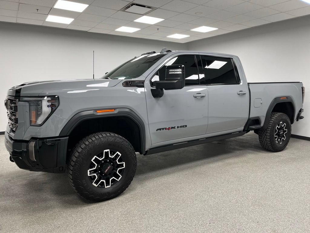 Used 2024 GMC Sierra 2500 AT4X AWD/4WD image 6
