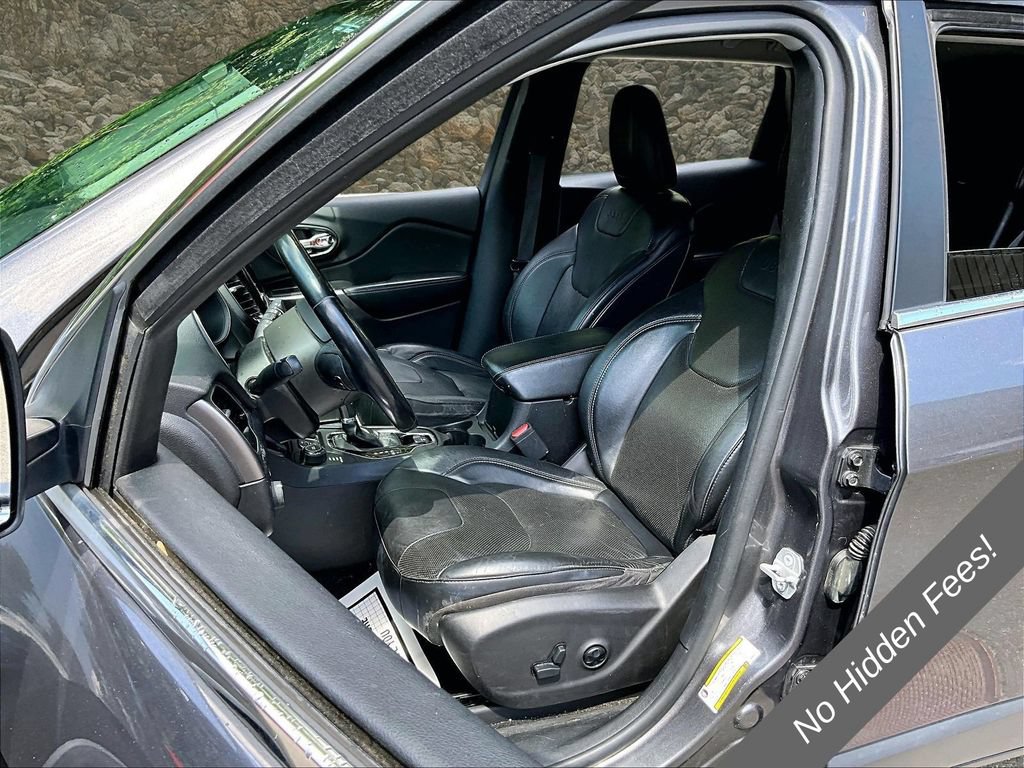 Used 2019 Jeep Cherokee Limited AWD/4WD image 22