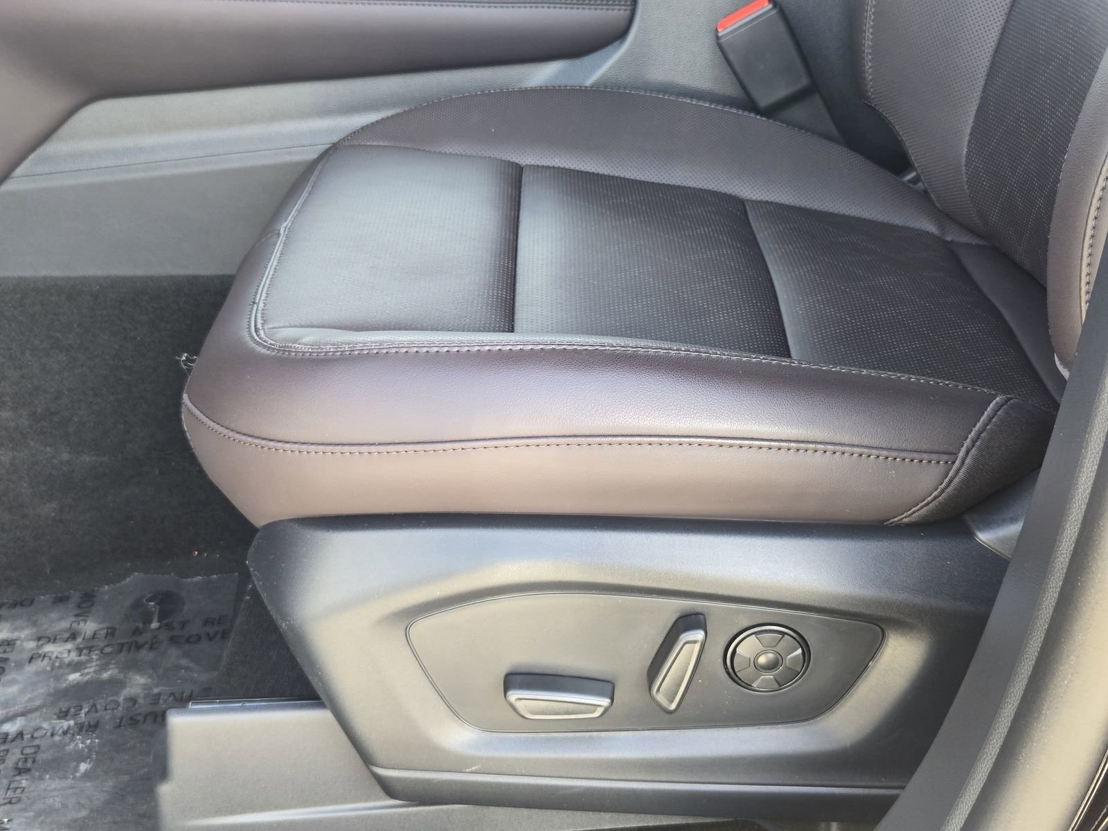 New 2026 Ford Explorer Platinum image 25