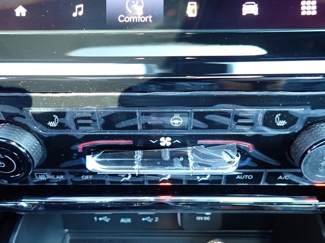 New 2025 Jeep Grand Cherokee L Altitude image 19