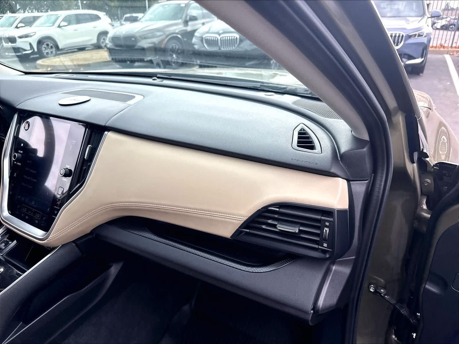 Used 2021 Subaru Outback Premium AWD/4WD image 27