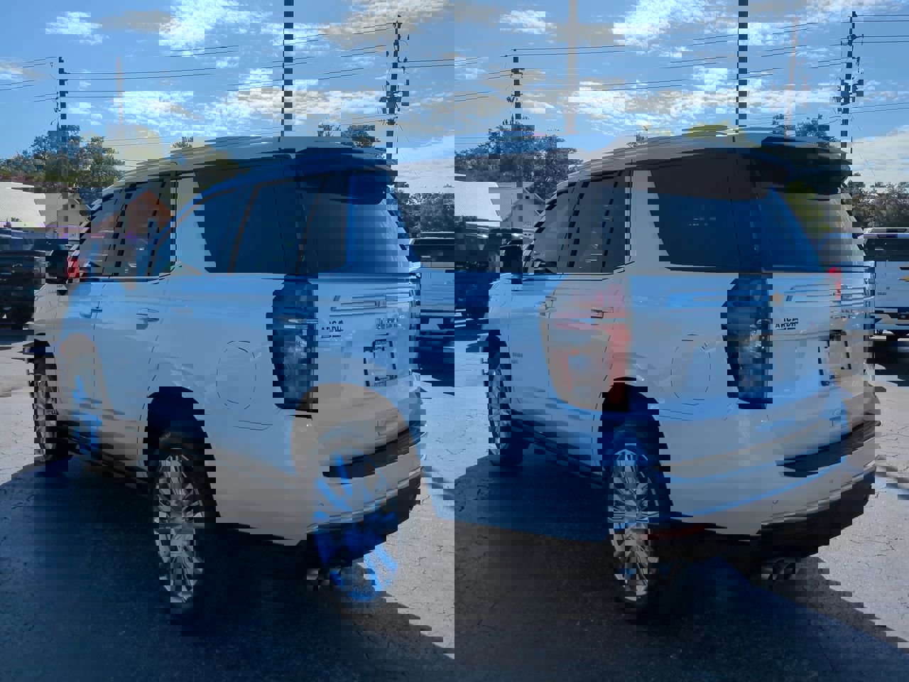 Used 2023 Chevrolet Tahoe High Country w/ Premium Package 2 AWD/4WD image 6