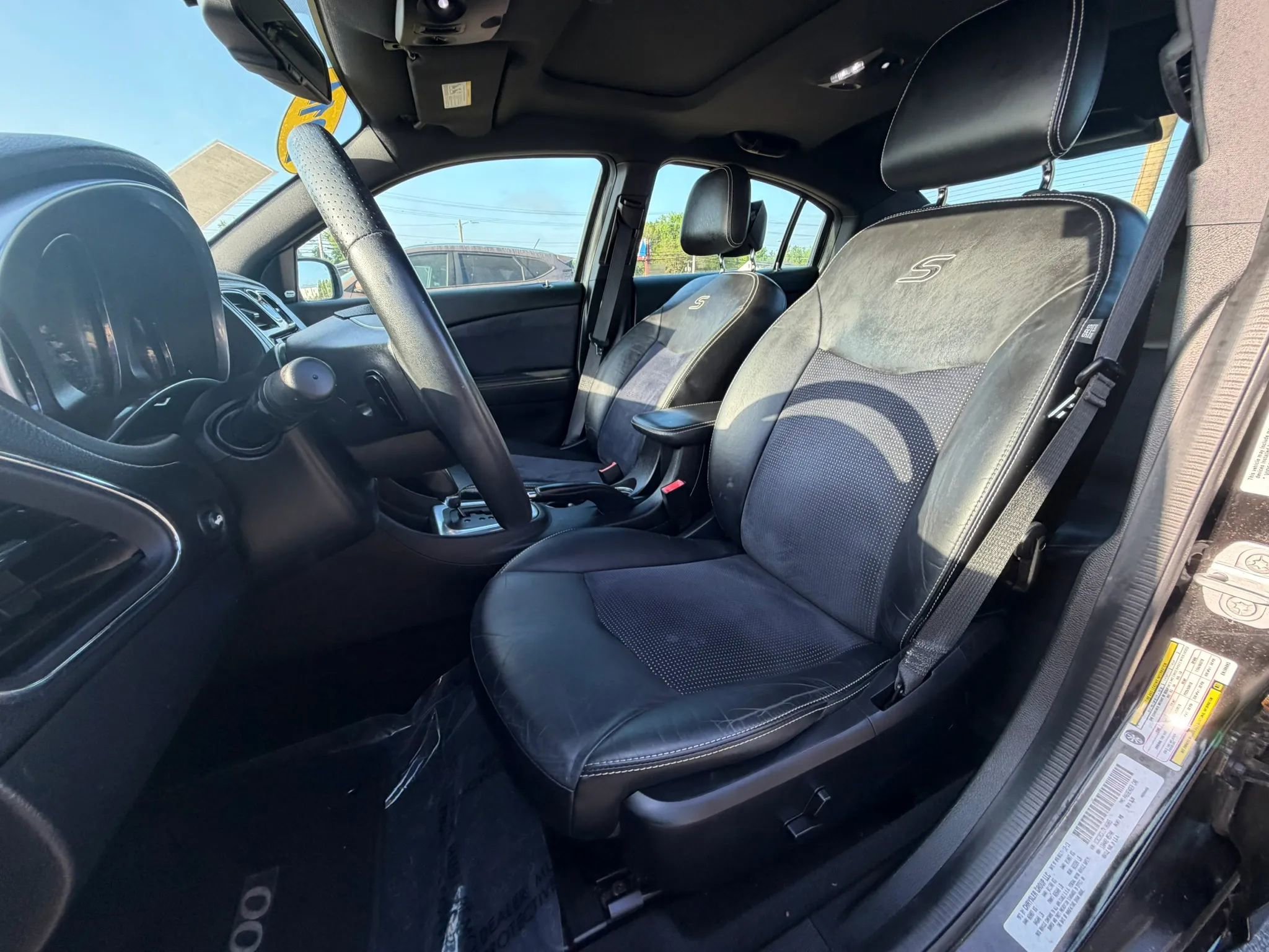 Used 2014 Chrysler 200 Limited w/ Sun/Sound Group image 18