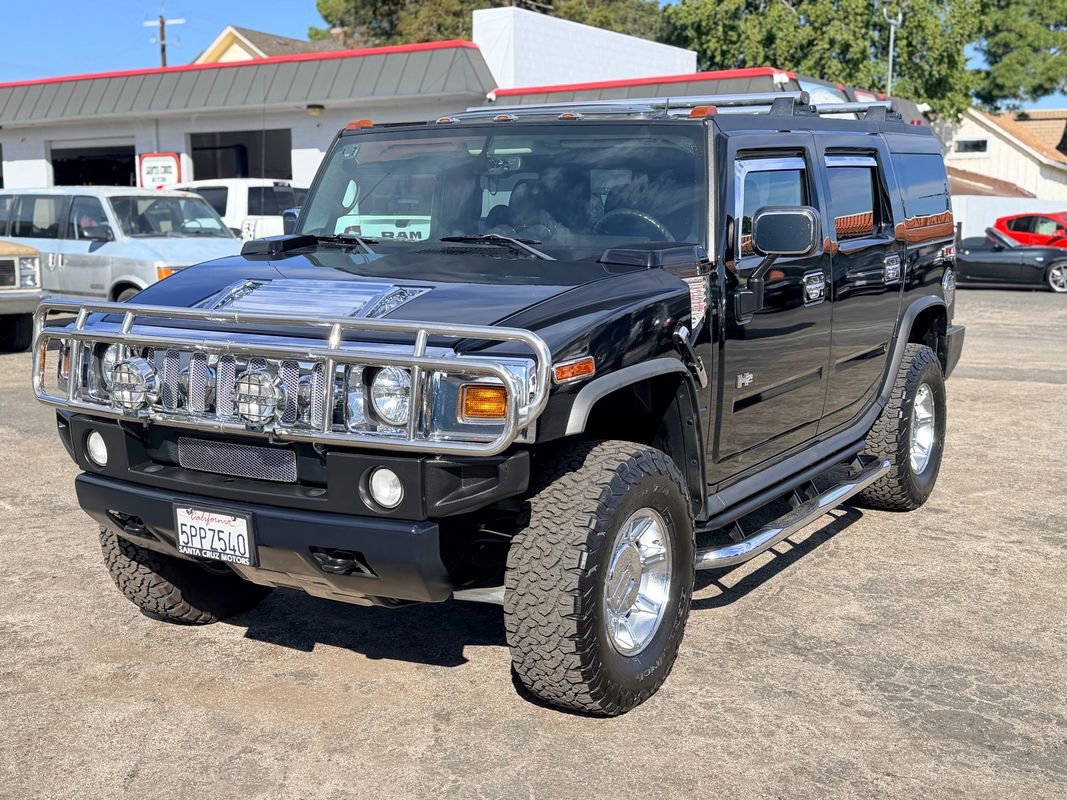 Used 2005 HUMMER H2 w/ Preferred Equipment Group image 3
