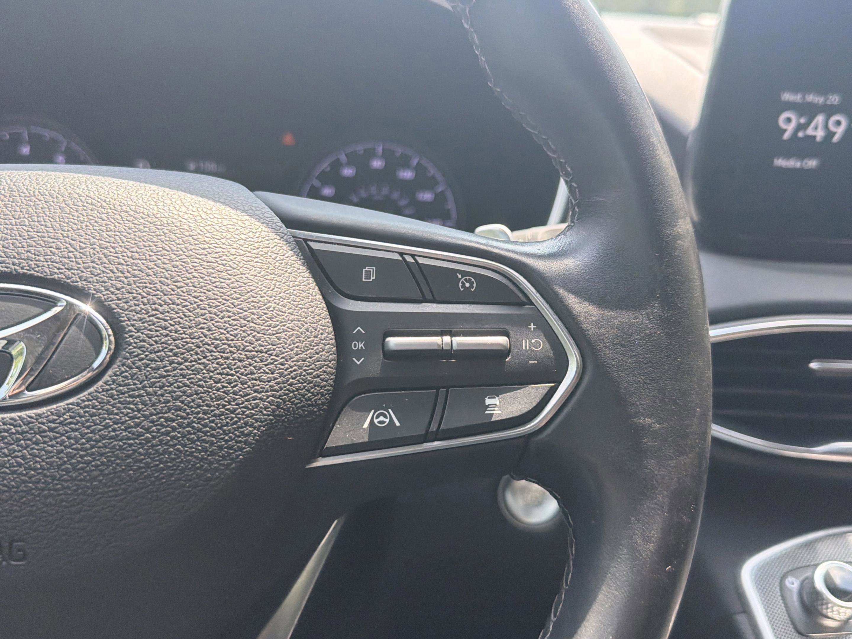 Used 2023 Hyundai Santa Fe SEL FWD image 19