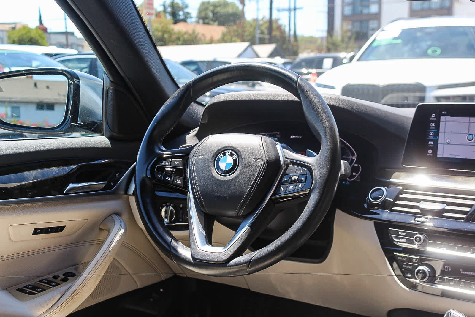 Used 2020 BMW 530e xDrive AWD/4WD image 13