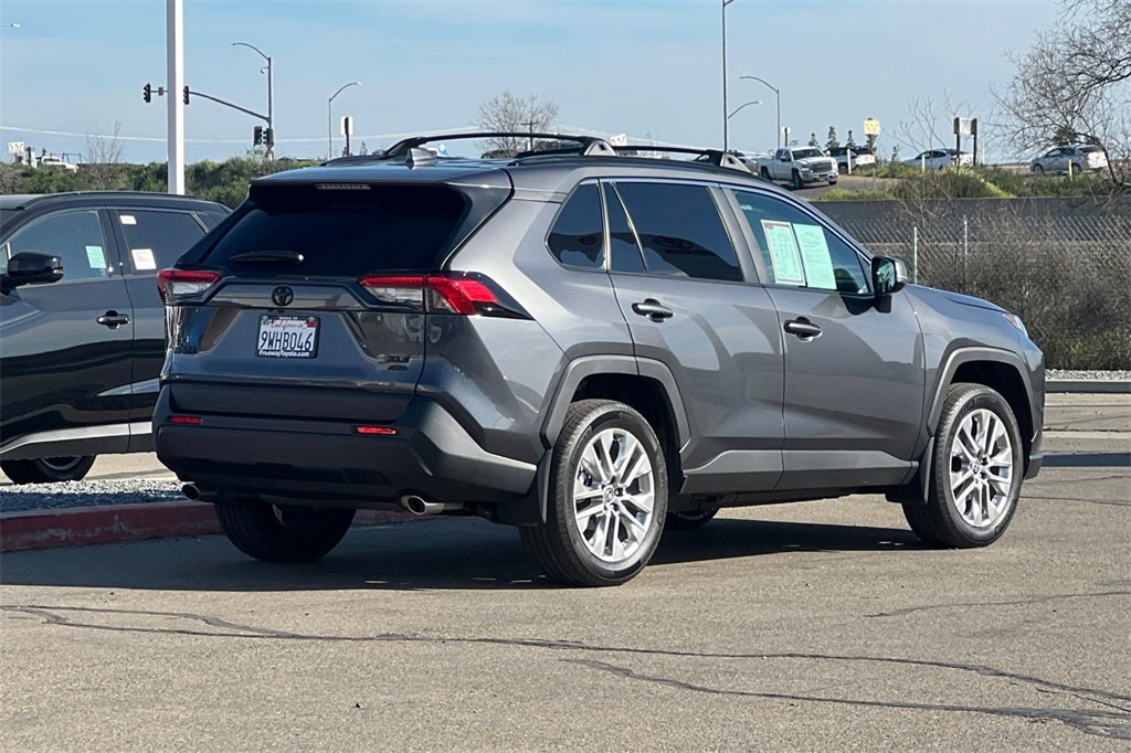 Certified 2025 Toyota RAV4 XLE Premium image 5