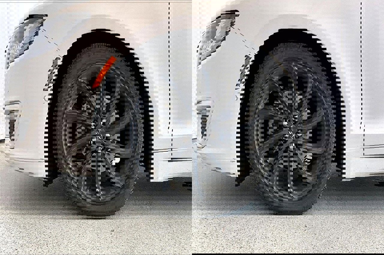 Used 2020 Lincoln MKZ Reserve w/ Monochromatic Package image 6