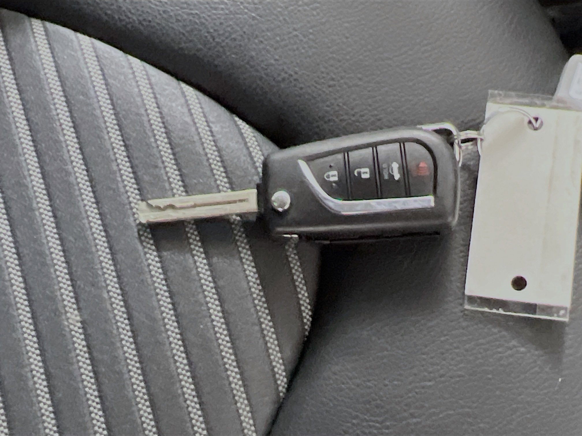 Used 2023 Toyota Camry SE image 36