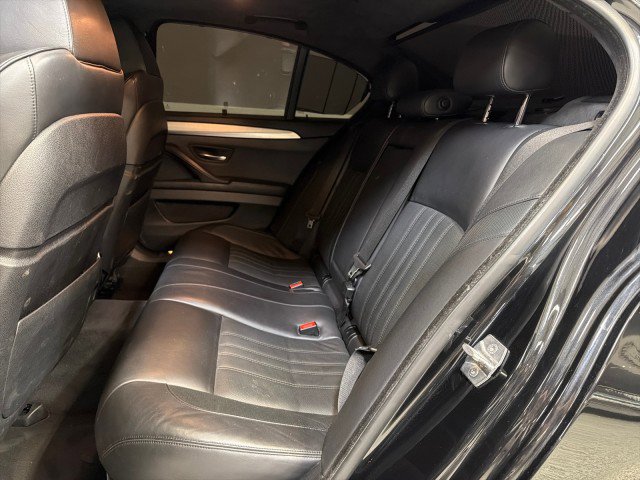 Used 2015 BMW M5 image 37
