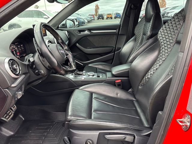 Used 2018 Audi RS 3 w/ Technology Package image 9