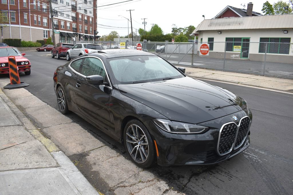 Used 2025 BMW 430i Coupe w/ Premium Package RWD image 4